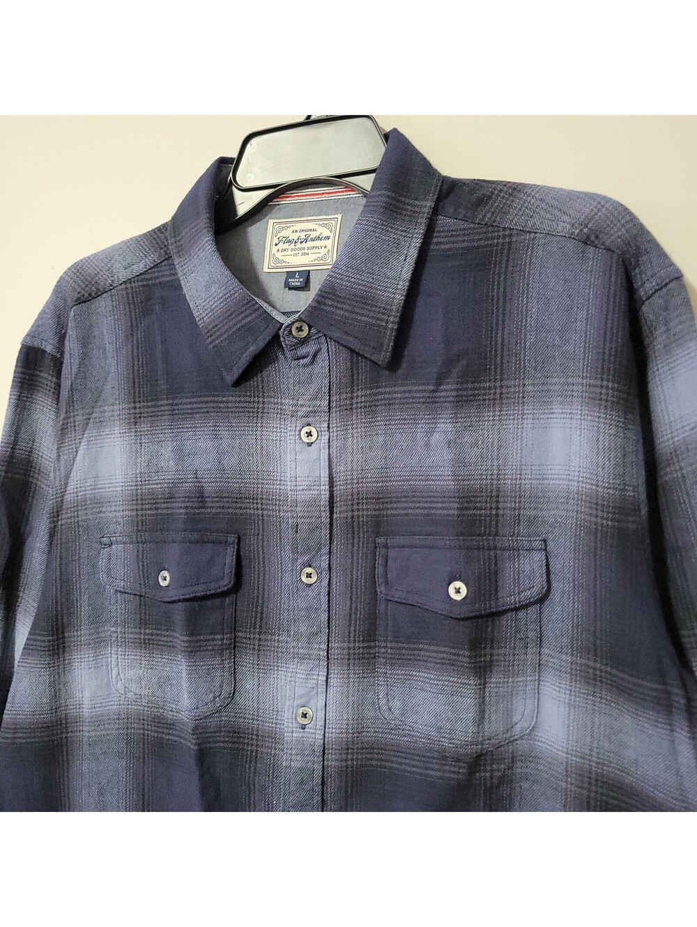 Flag & Anthem Flannel Button Down Shirt Mens Large Blue Ombre Plaid Long Sleeve
